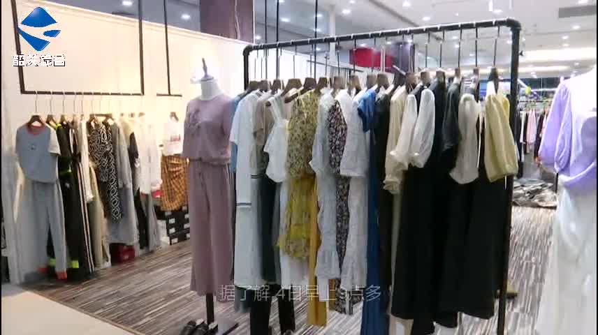 女子帶小孩行竊，沙洲尾多家服裝店“中招”
